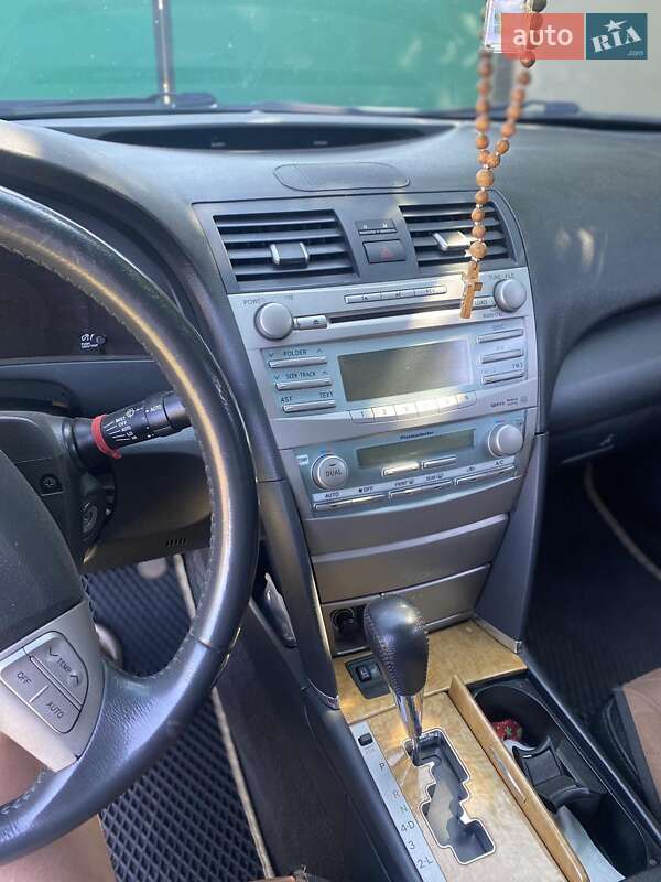 Седан Toyota Camry 2007 в Новоархангельске