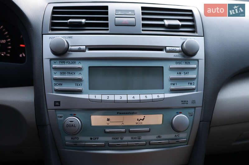 Седан Toyota Camry 2007 в Харькове