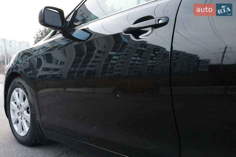 Седан Toyota Camry 2007 в Харькове