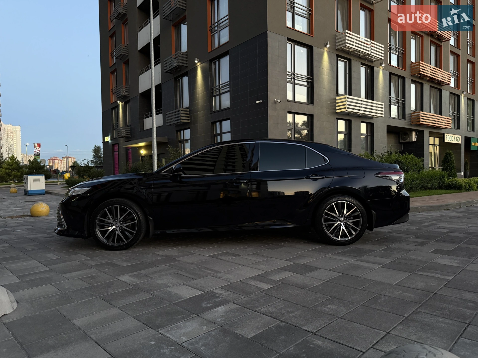 2021 Toyota Camry - мініатюра 5