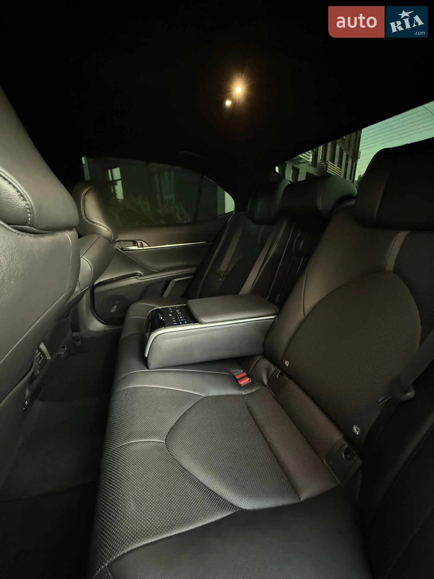 2021 Toyota Camry - мініатюра 30