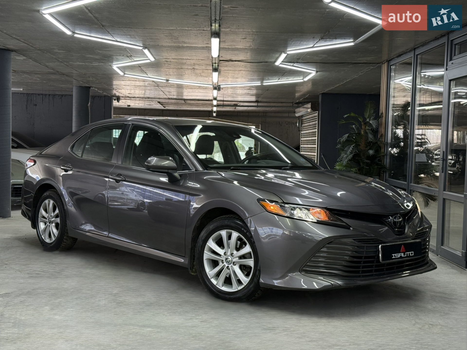 2017 Toyota Camry - мініатюра 2