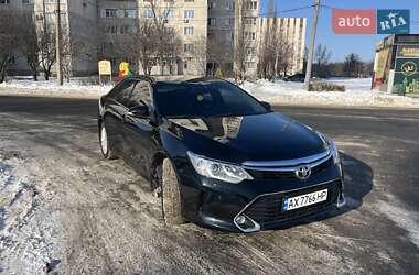 Седан Toyota Camry 2016 в Харькове