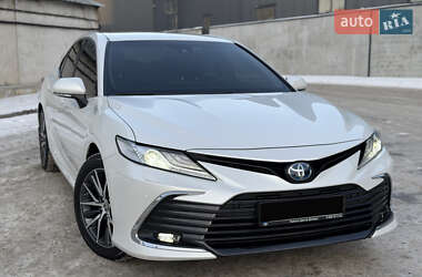 Седан Toyota Camry 2022 в Киеве