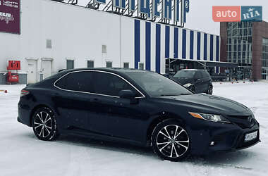 Седан Toyota Camry 2017 в Одессе