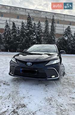 Седан Toyota Camry 2023 в Києві