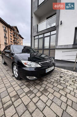 Седан Toyota Camry 2003 в Ужгороде