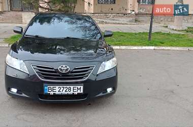 Седан Toyota Camry 2008 в Николаеве