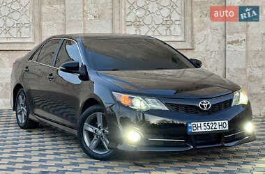 Седан Toyota Camry 2012 в Одессе