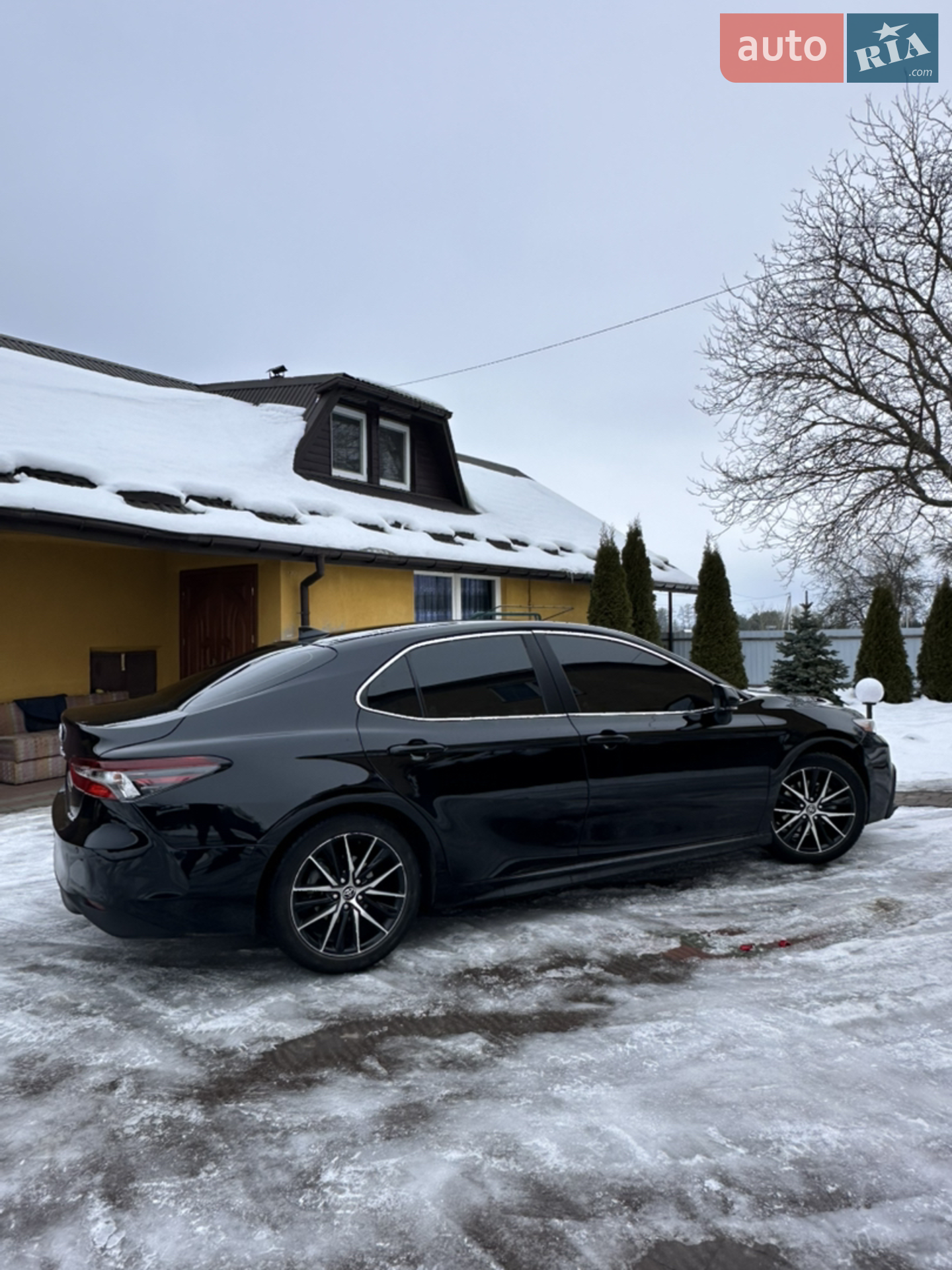 2021 Toyota Camry - мініатюра 3