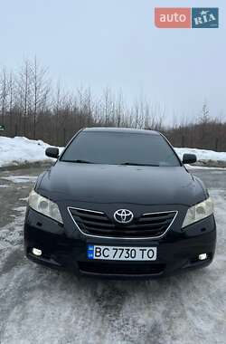 Седан Toyota Camry 2008 в Львові