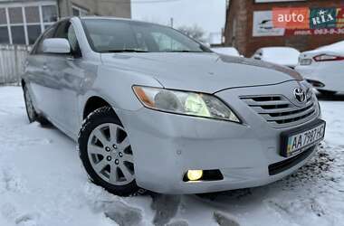 Седан Toyota Camry 2008 в Смілі