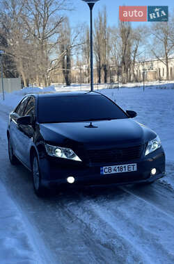 Седан Toyota Camry 2011 в Чернигове