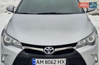 Седан Toyota Camry 2016 в Львове