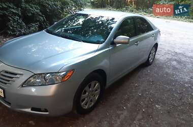 Седан Toyota Camry 2008 в Городке