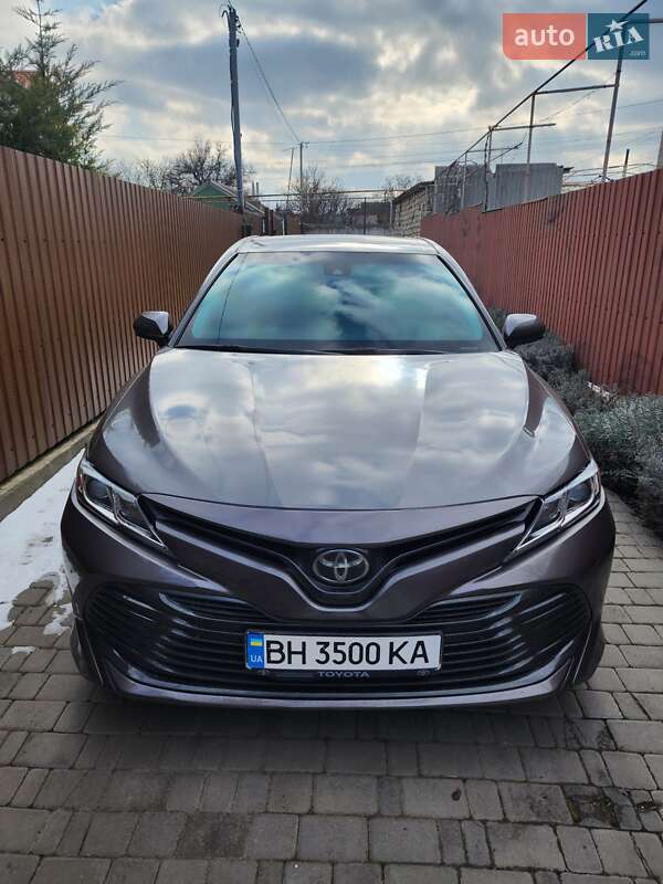 Toyota Camry 2018