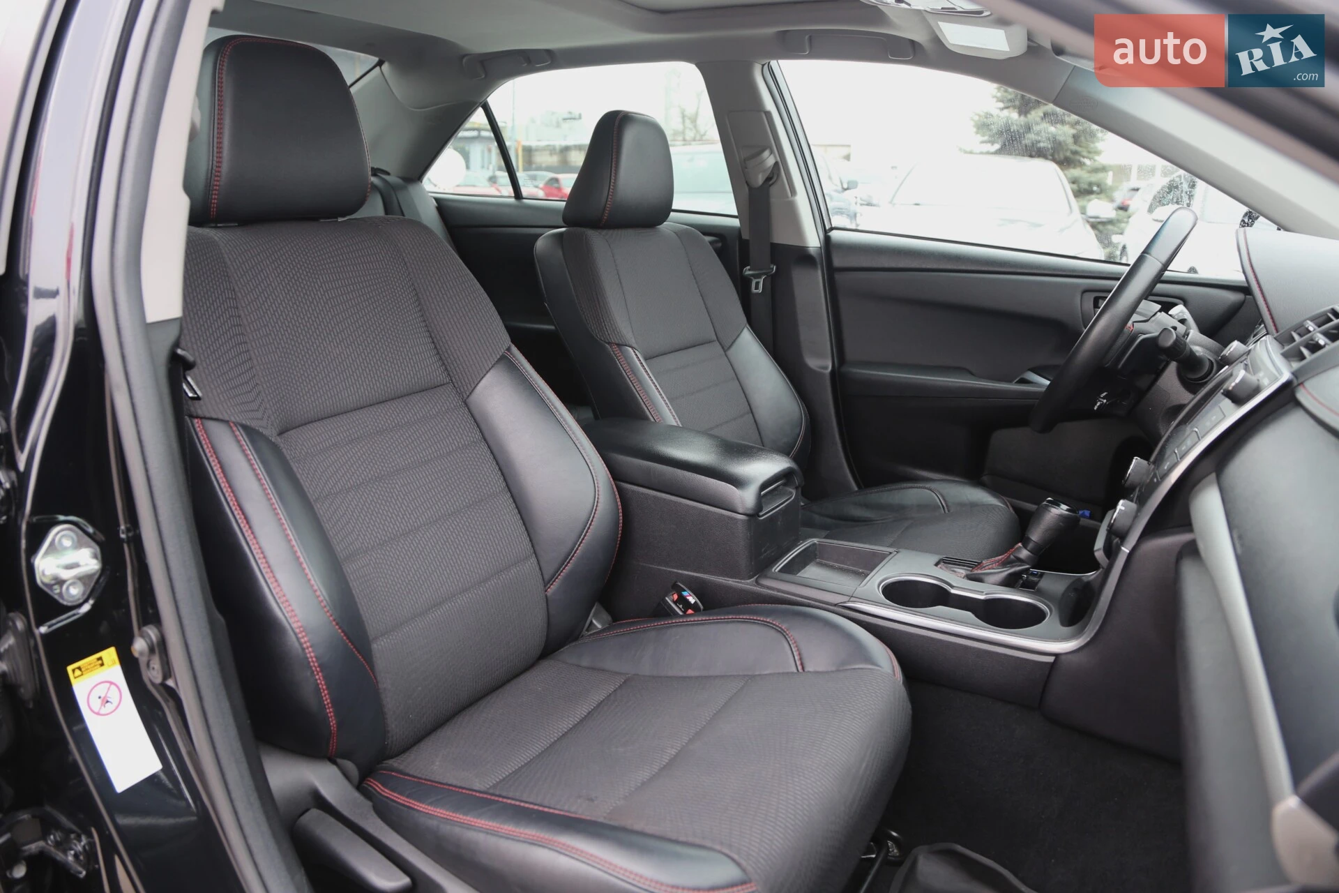 2017 Toyota Camry - мініатюра 12