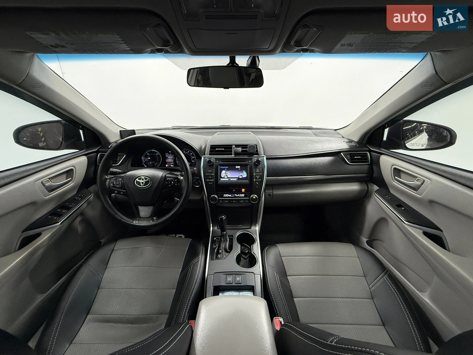 2015 Toyota Camry - мініатюра 31