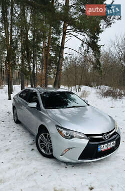 Седан Toyota Camry 2016 в Києві