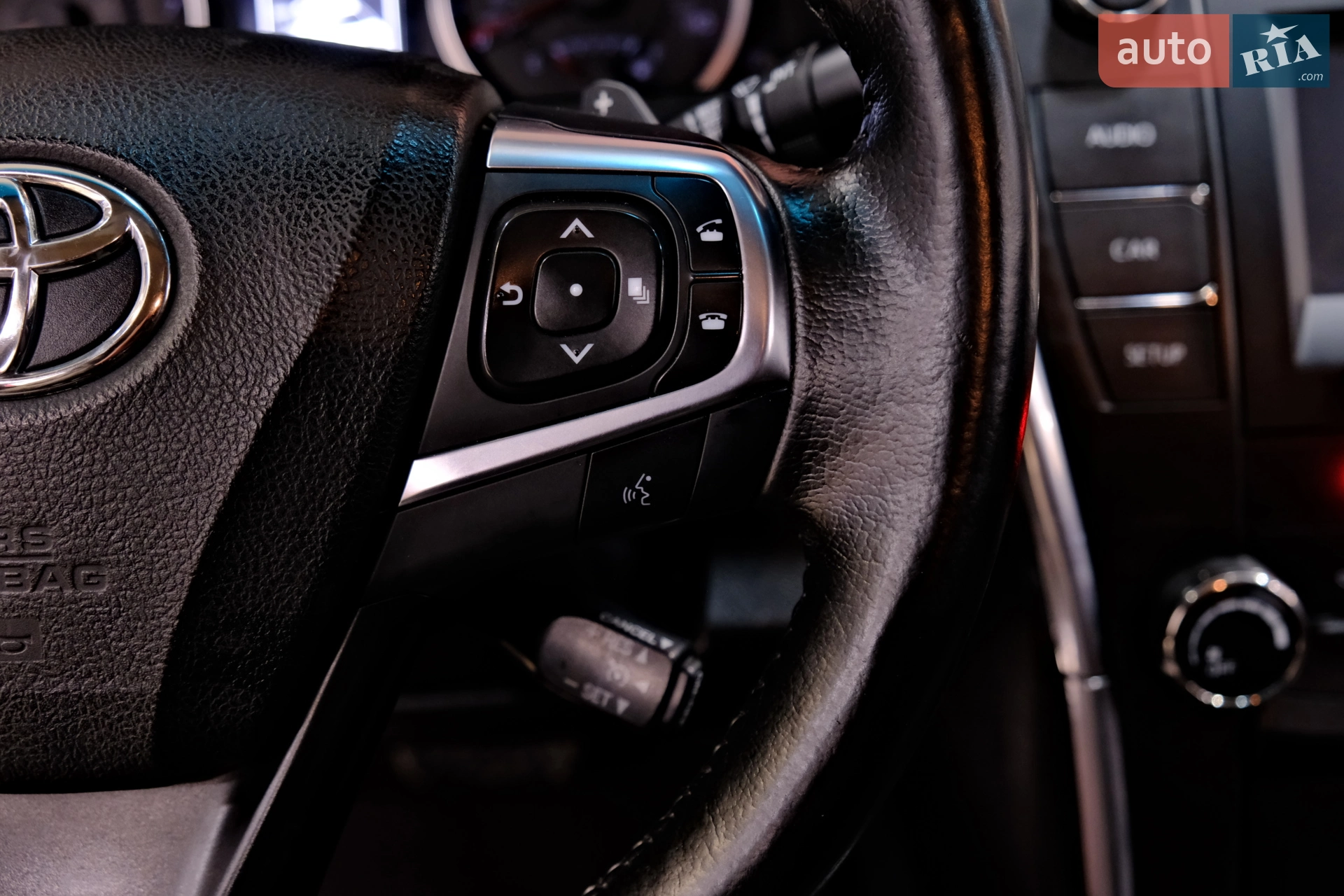 2016 Toyota Camry - мініатюра 18