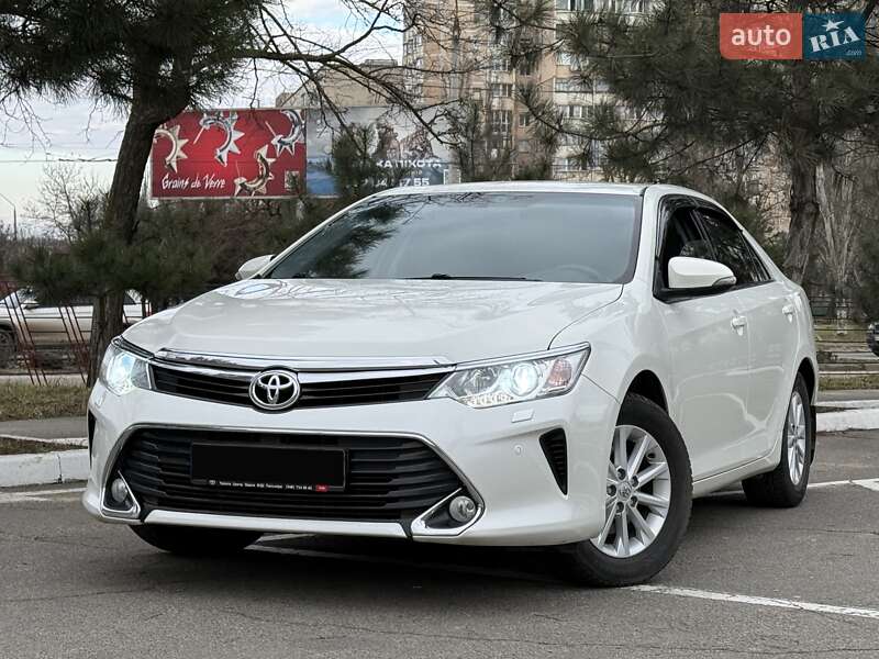 Toyota Camry 2017