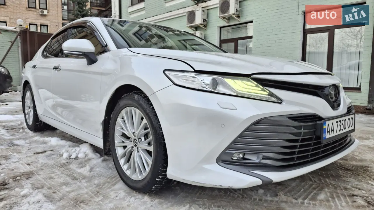 2019 Toyota Camry - мініатюра 11