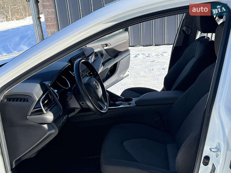 Седан Toyota Camry 2021 в Ровно фото 28 Седан Toyota Camry 2021 в Ровно