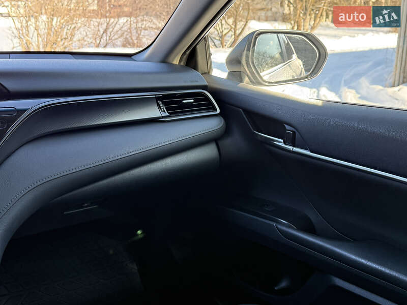 Седан Toyota Camry 2021 в Ровно фото 47 Седан Toyota Camry 2021 в Ровно