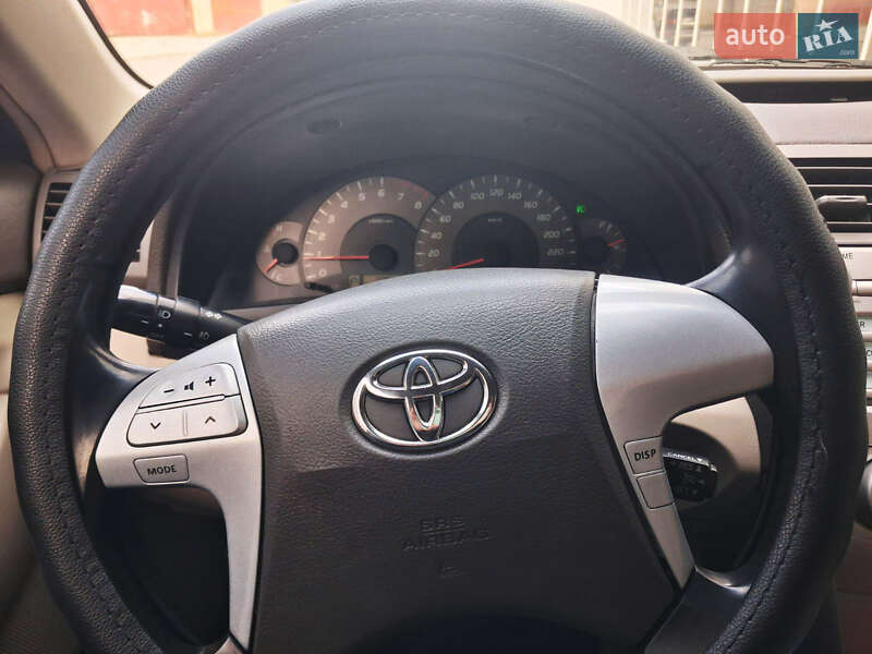 Седан Toyota Camry 2007 в Одессе