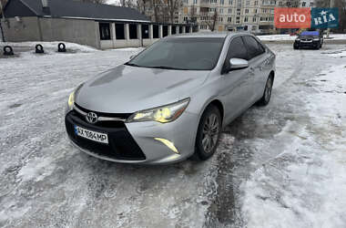 Седан Toyota Camry 2016 в Харькове