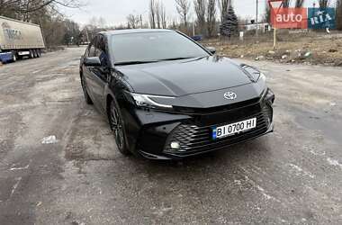 Седан Toyota Camry 2025 в Полтаве