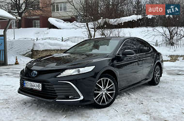 Седан Toyota Camry 2023 в Тернополі