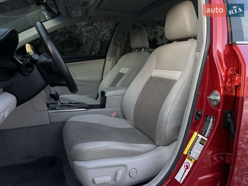 Седан Toyota Camry 2012 в Одесі
