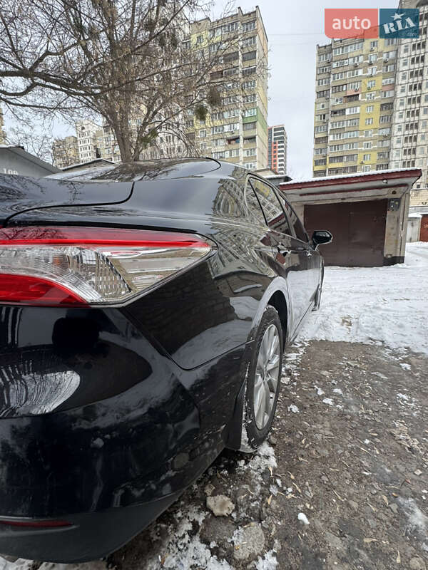 Седан Toyota Camry 2019 в Киеве фото 6 Седан Toyota Camry 2019 в Киеве