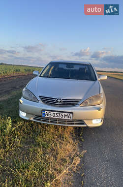 Седан Toyota Camry 2005 в Черкассах