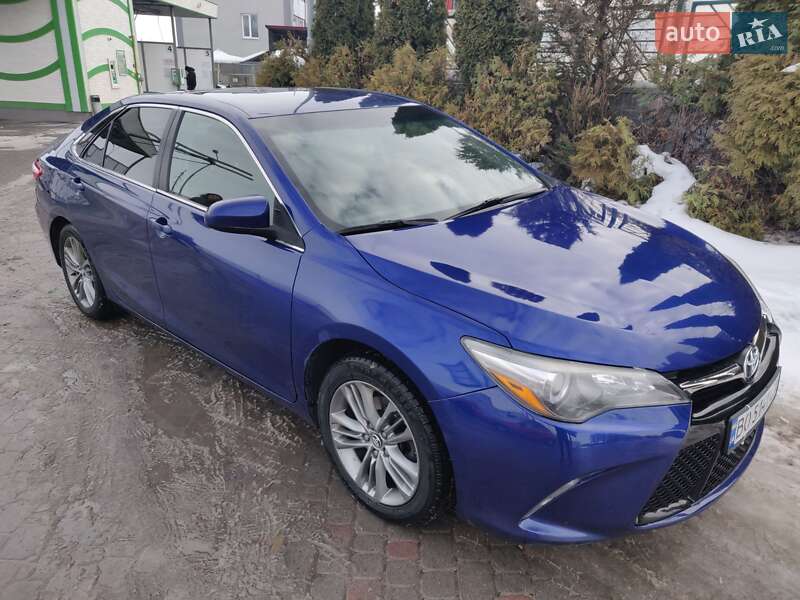 Седан Toyota Camry 2014 в Тернополе