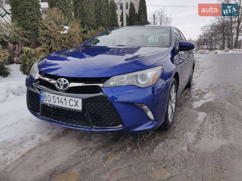 Седан Toyota Camry 2014 в Тернополе