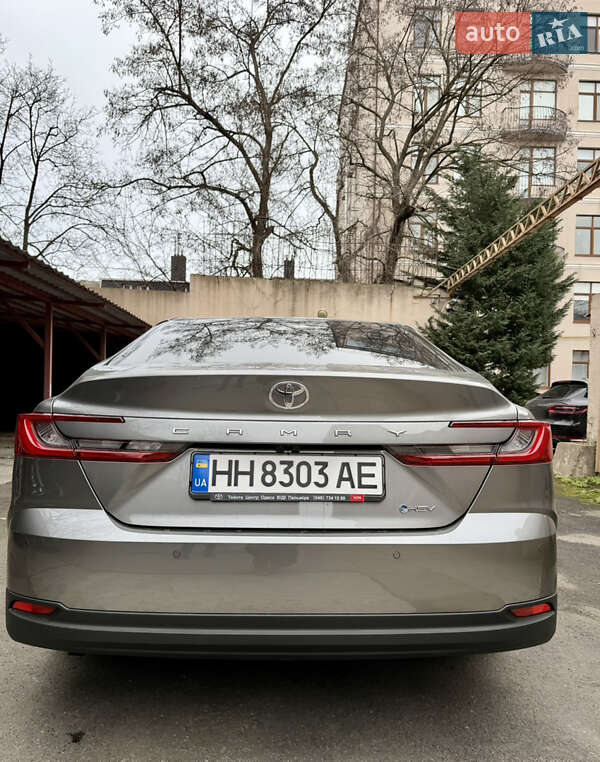 Седан Toyota Camry 2025 в Одессе