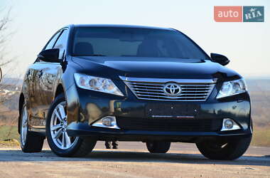 Седан Toyota Camry 2013 в Дрогобыче