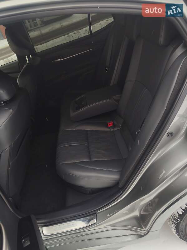 Седан Toyota Camry 2024 в Виннице фото 27 Седан Toyota Camry 2024 в Виннице