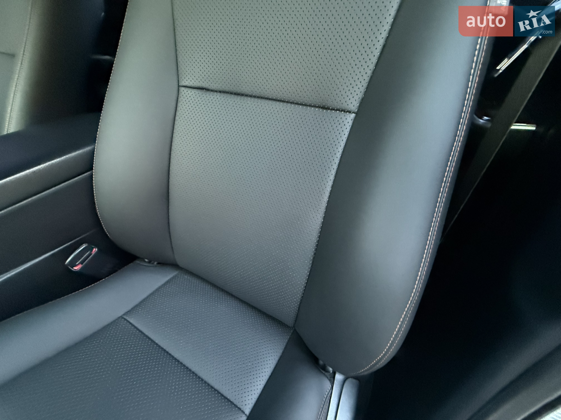 2013 Toyota Camry - мініатюра 68