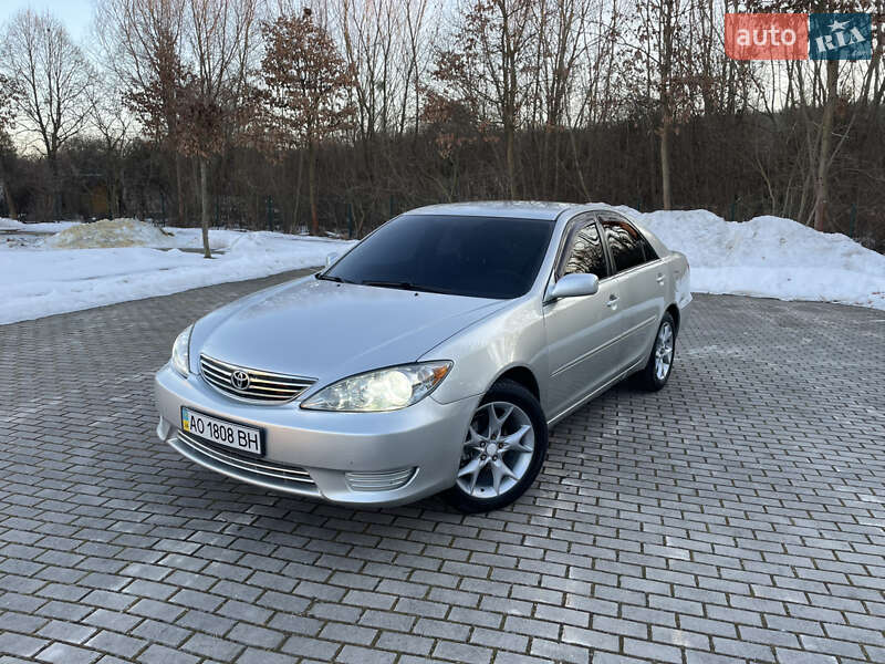 Toyota Camry 2005