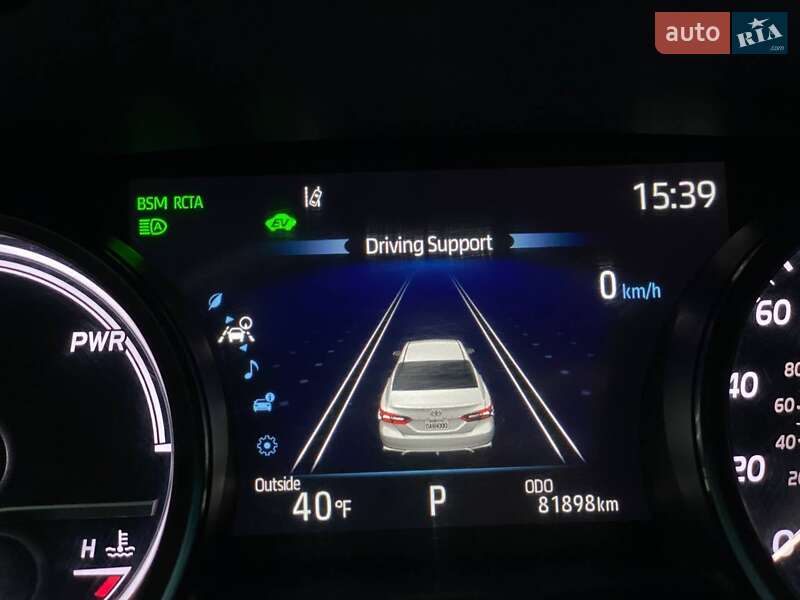 Седан Toyota Camry 2020 в Киеве