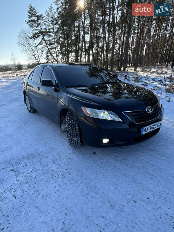 Седан Toyota Camry 2008 в Мерефа