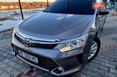Седан Toyota Camry 2017 в Вінниці