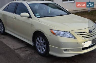 Седан Toyota Camry 2006 в Днепре