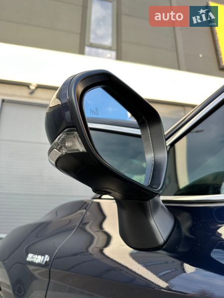 Седан Toyota Camry 2021 в Киеве