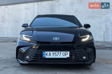Седан Toyota Camry 2024 в Киеве