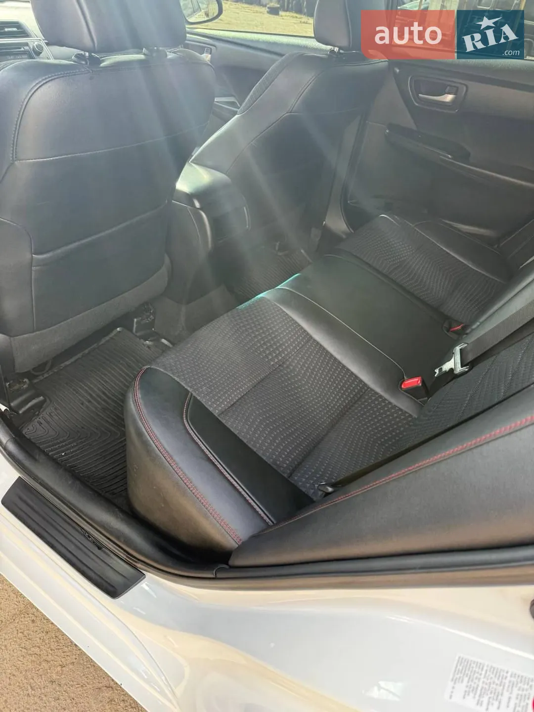 2015 Toyota Camry - мініатюра 8