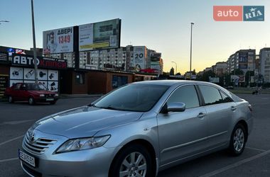Седан Toyota Camry 2008 в Черновцах